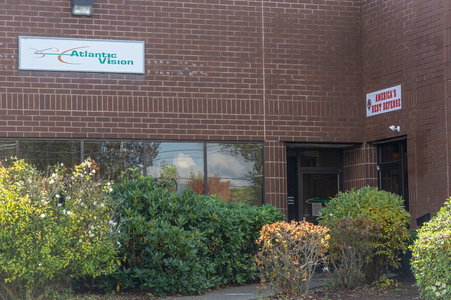 More Photos Of 810 Boston Tpke, Shrewsbury Warehouse For Lease