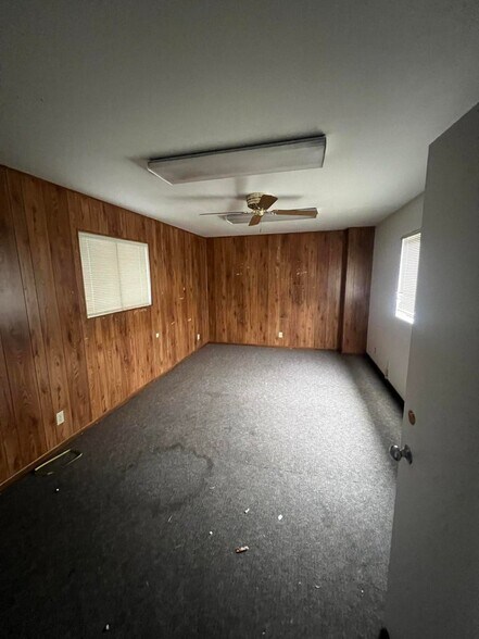 More Photos Of 69-79 3rd St, Eureka Warehouse For Lease