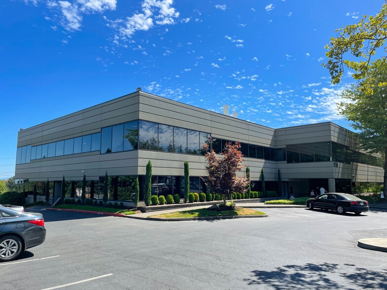 More Photos Of 9700 SW Capitol Hwy, Portland Office For Lease