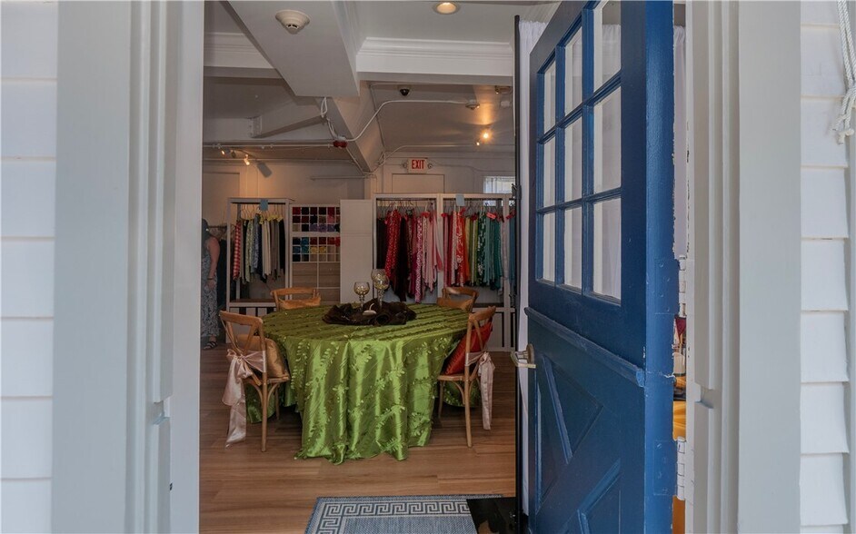 More Photos Of 130-132 Spring St, Newport Apartments For Sale