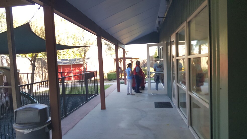 More Photos Of 419 Emancipation Ave, Houston Assisted Living For Lease