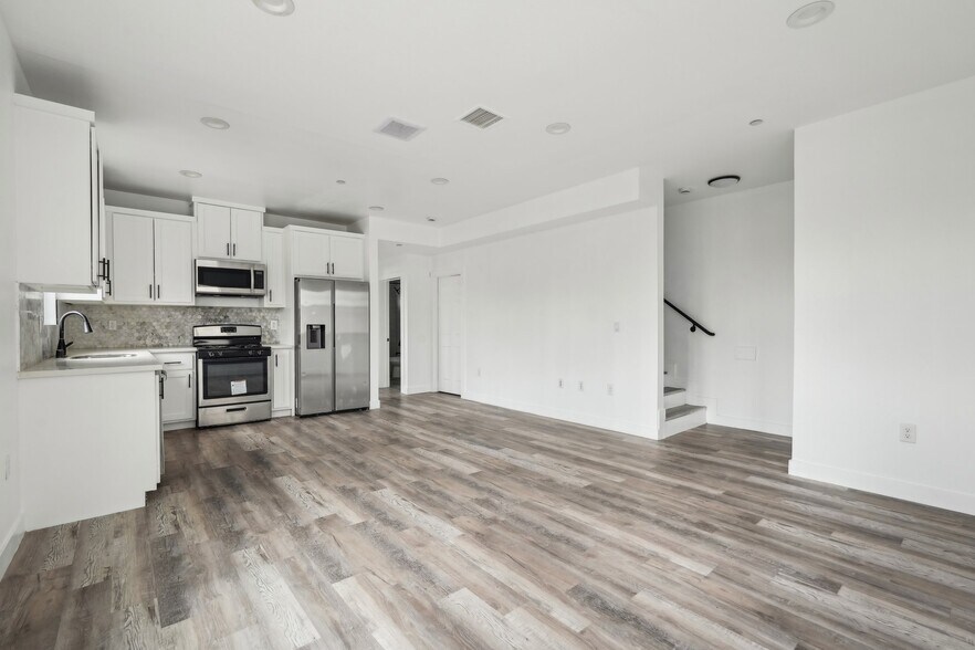 More Photos Of 2516 Malabar St, Los Angeles Apartments For Sale