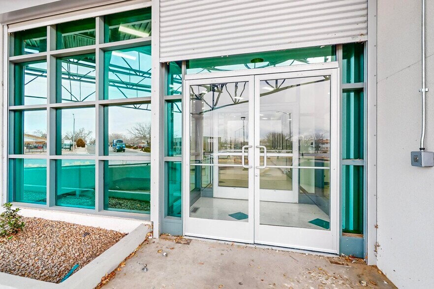 More Photos Of 6410 Gibson Blvd SE, Albuquerque Bank For Sale