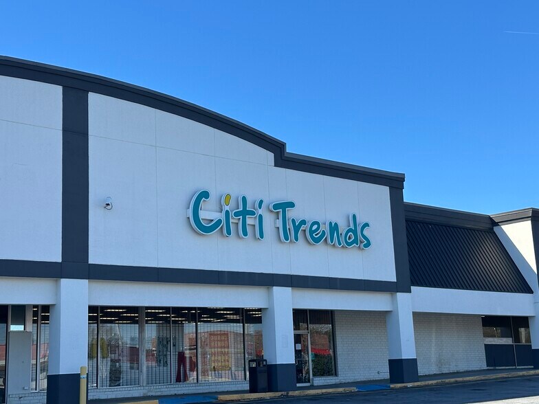 More Photos Of 1171-1181 S Hairston Rd, Stone Mountain Supermarket For Sale