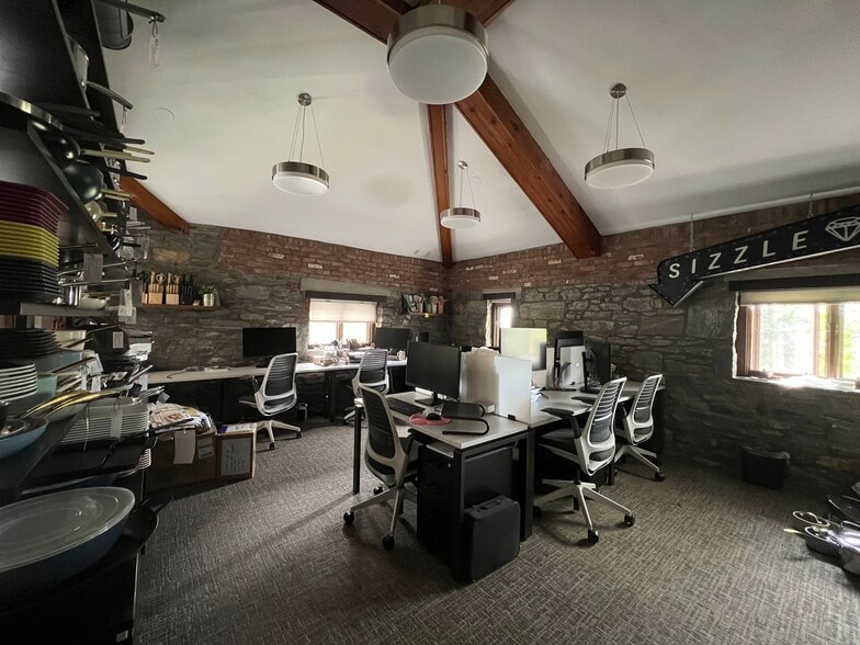 More Photos Of 94 N Broadway, Irvington Office For Lease