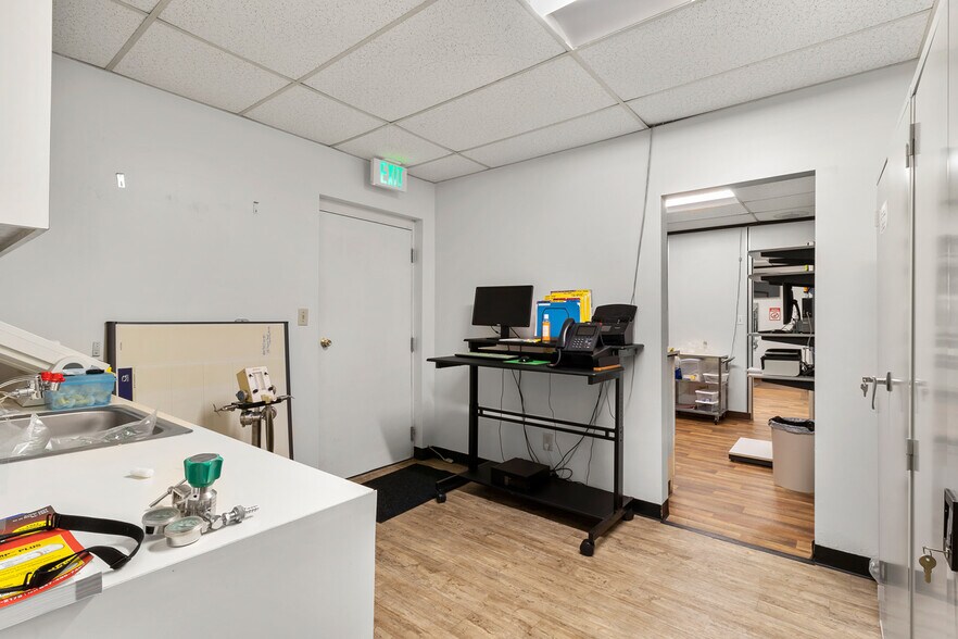 More Photos Of 279 N Main St, Kilmarnock General Retail For Sale