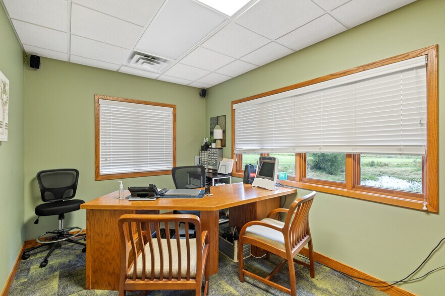 More Photos Of 3850 Glenkerry Ct, Portage Medical For Sale