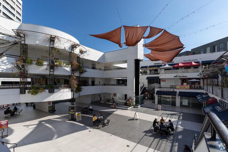 More Photos Of 123 Astronaut E S Onizuka St, Los Angeles Unknown For Lease