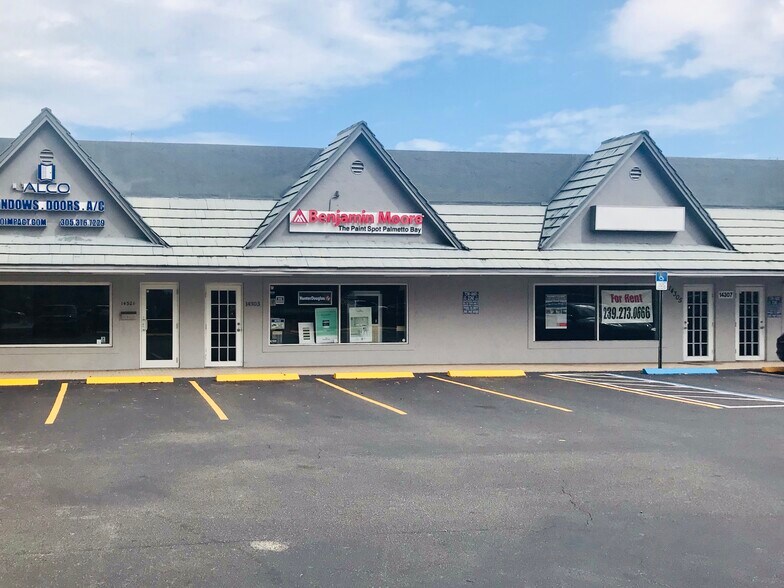 More Photos Of 14301 S Dixie Hwy, Miami Storefront For Lease