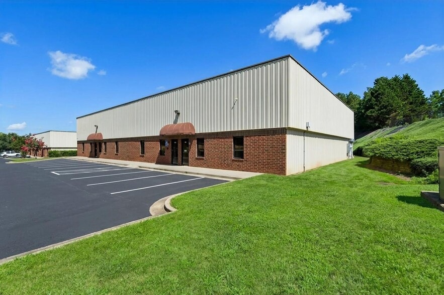 More Photos Of 4665 Church Rd, Cumming Warehouse For Sale