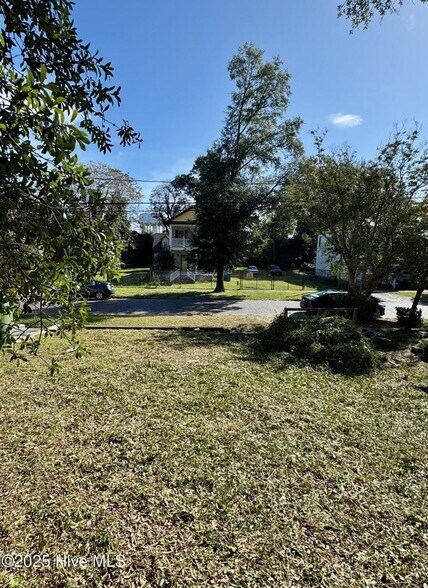 More Photos Of 816 7th St, Wilmington Land For Sale