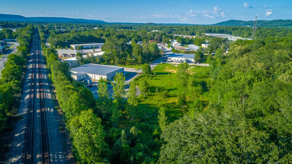 More Photos Of 2384 Apex Lane, Hixson Industrial For Lease