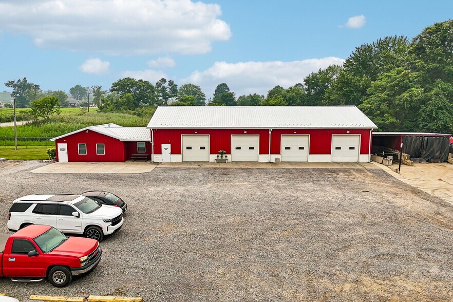 More Photos Of 3220 McCartney Rd, Youngstown General Retail For Sale