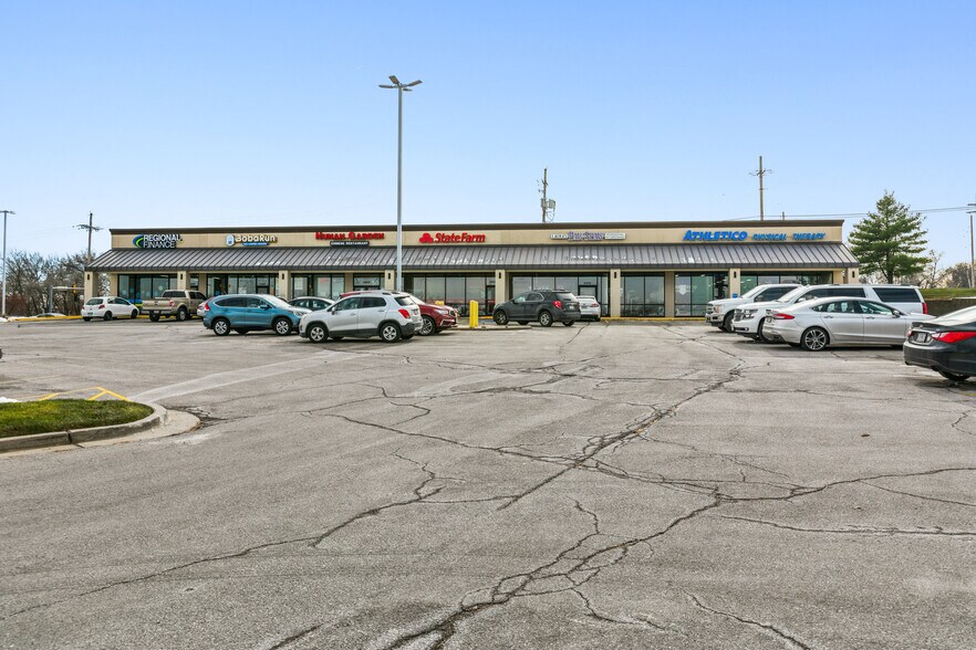 More Photos Of 6403-6479 N Prospect Ave, Gladstone Freestanding For Sale