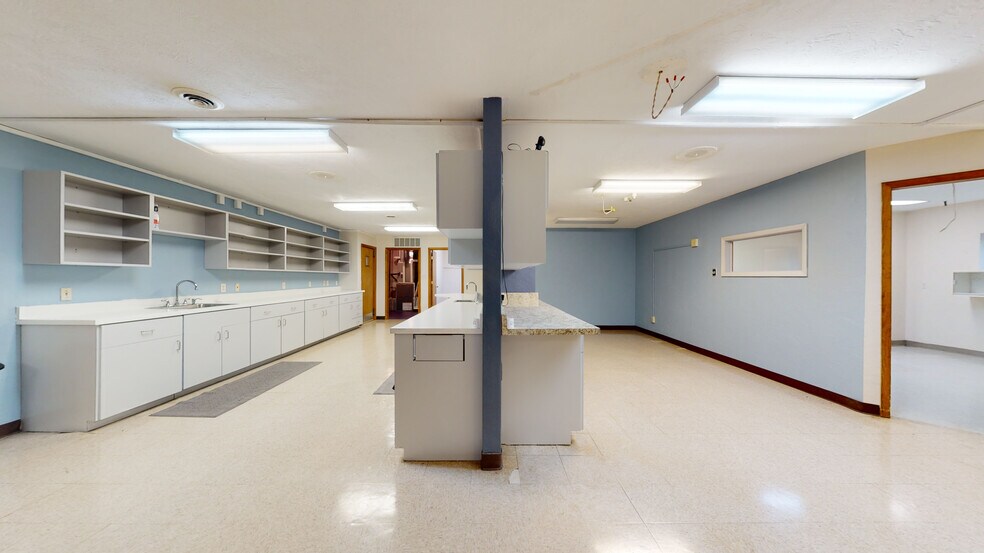 More Photos Of 12249 US Route 30, North Huntingdon Veterinarian Kennel For Sale