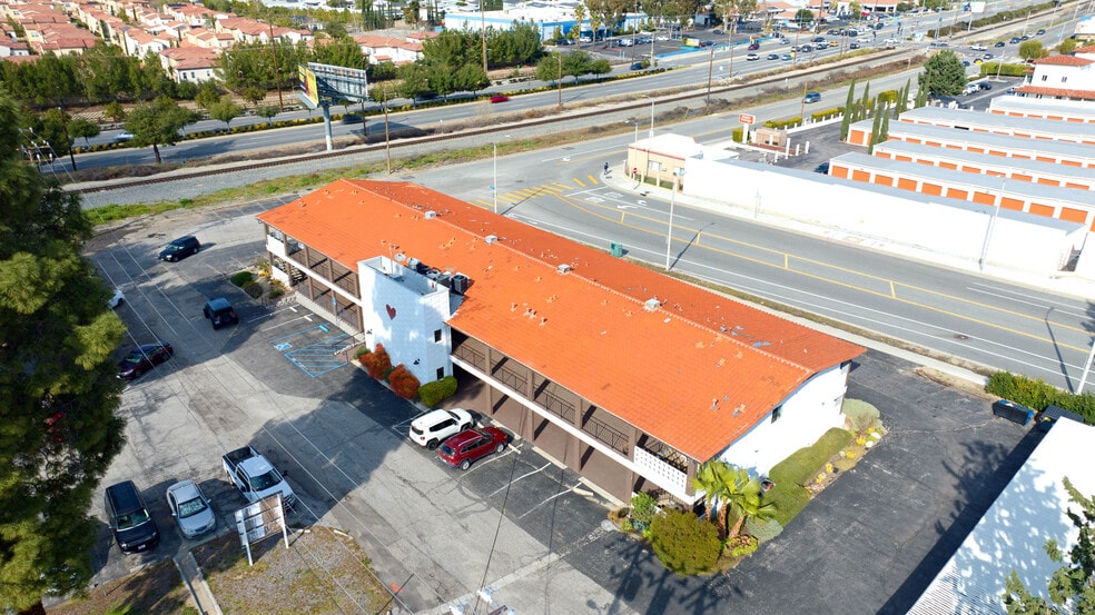 More Photos Of 21700 Golden Triangle Rd, Santa Clarita Medical For Lease