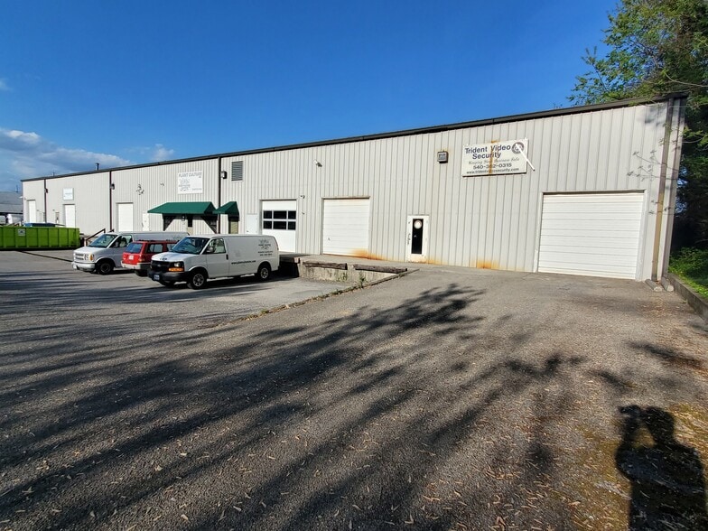 More Photos Of 2401 Plantation Rd NE, Roanoke Manufacturing For Sale