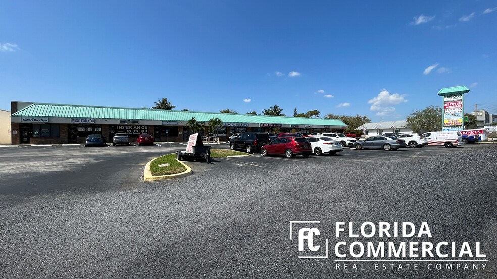 More Photos Of 1300-1326 NW Federal Hwy, Stuart Unknown For Lease