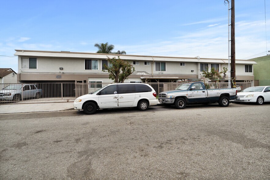 More Photos Of 10720 Burin Ave, Lennox Apartments For Sale