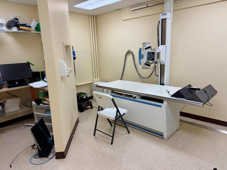 More Photos Of 514 Mary Esther Cut, Fort Walton Beach Medical For Sale