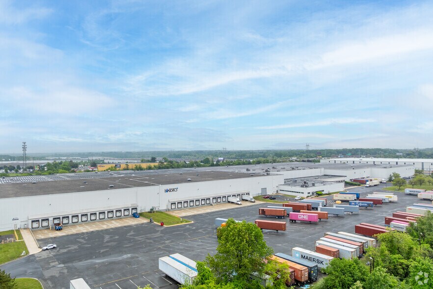 More Photos Of 200 Docks Corner Rd, South Brunswick Warehouse For Lease