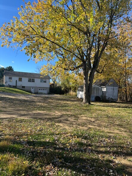 More Photos Of 4615 Lincoln Way E, Fayetteville Land For Sale