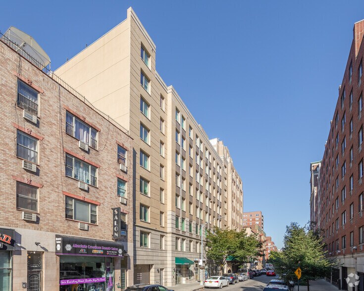 More Photos Of 90-04 161st St, Jamaica Office For Lease