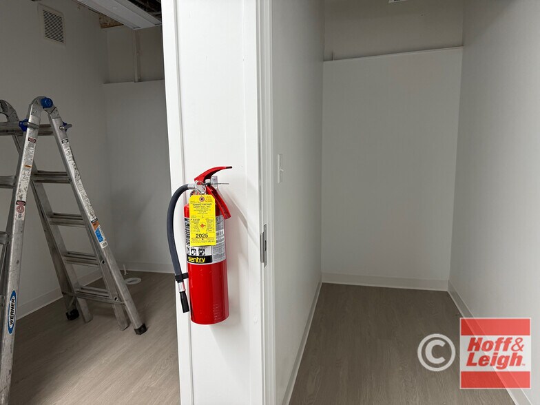 More Photos Of 2531 W 62nd Ct, Denver Warehouse For Lease