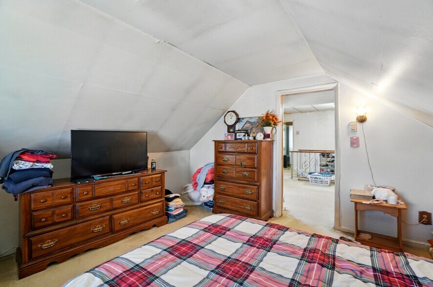 More Photos Of 1056 US-68, Xenia Garden Center For Sale