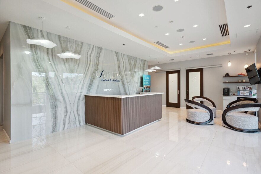 More Photos Of 11189 Sorrento Valley Rd, San Diego Research And Development For Sale