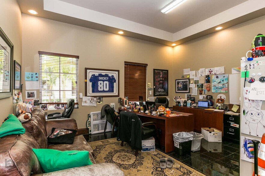More Photos Of 5531 N University Dr, Pompano Beach Office For Sale