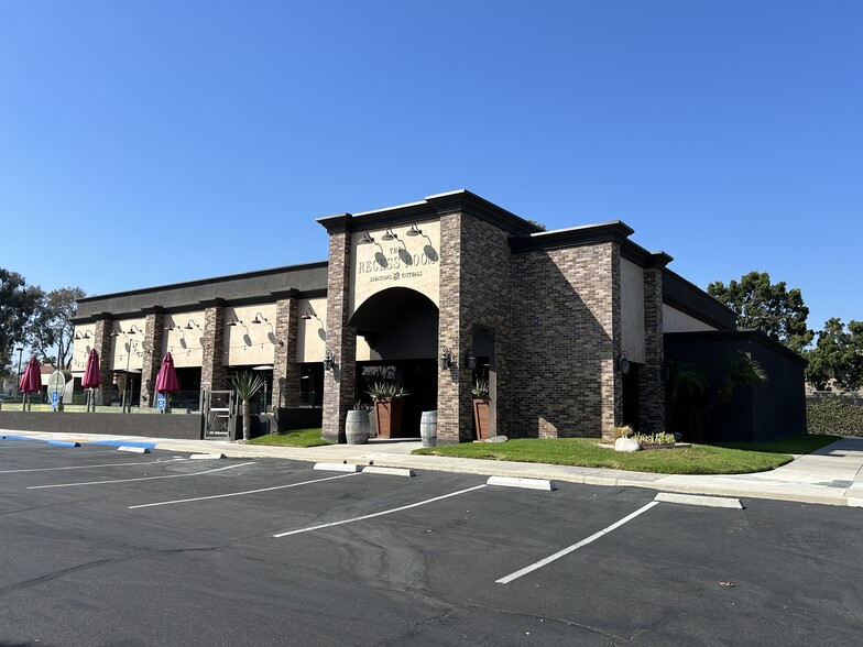 Primary Photo Of 18380-18450 Brookhurst St, Fountain Valley Restaurant For Lease