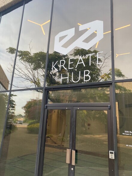 More Photos Of 309 Plus Park Blvd, Nashville Loft Creative Space For Lease