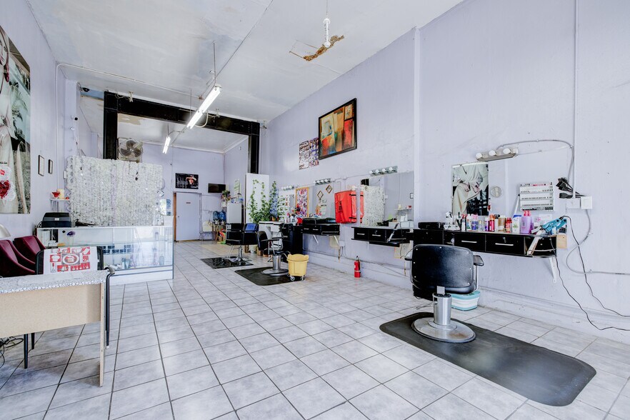 More Photos Of 2709 W Pico Blvd, Los Angeles Apartments For Sale