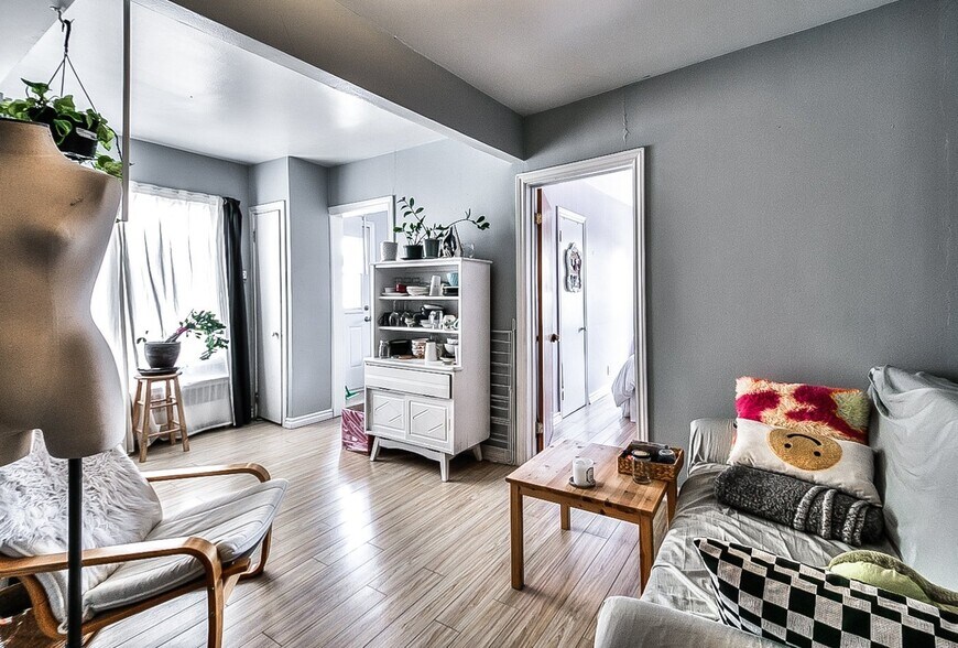 More Photos Of 3820 Rue Rachel E E, Montréal Multifamily For Sale