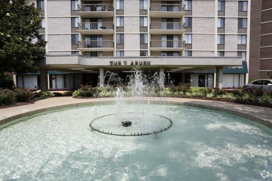 More Photos Of 1350 Beverly Rd, McLean Apartments For Lease