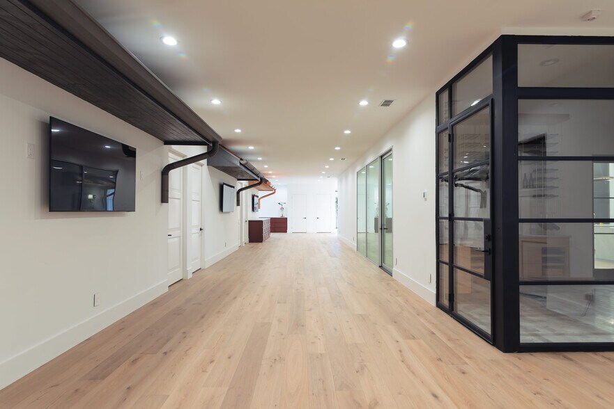 More Photos Of 5100 Kelly Rd, Aledo Coworking Space