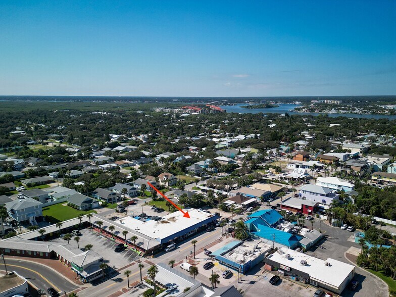 More Photos Of 415 Flagler Ave, New Smyrna Beach Storefront For Sale
