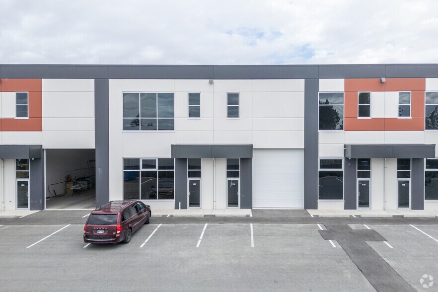 More Photos Of 2325 Peardonville Rd, Abbotsford Warehouse For Lease