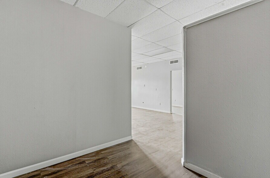 More Photos Of 201 Vinton Rd, Anthony Freestanding For Lease