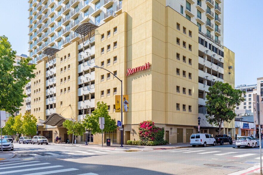 More Photos Of 660 K St, San Diego Hotel For Lease