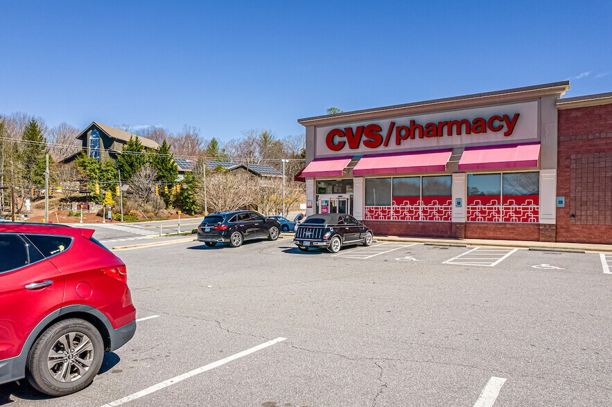 More Photos Of 425 W State St, Black Mountain Drugstore For Sale