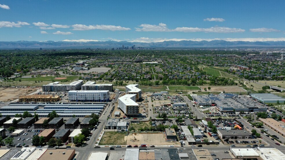 More Photos Of 2323 Dayton St, Aurora Freestanding For Lease