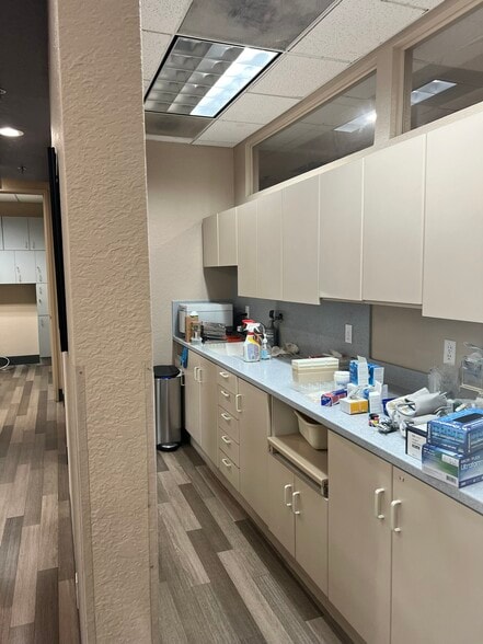More Photos Of 1603 Eureka Rd, Roseville Medical For Sale