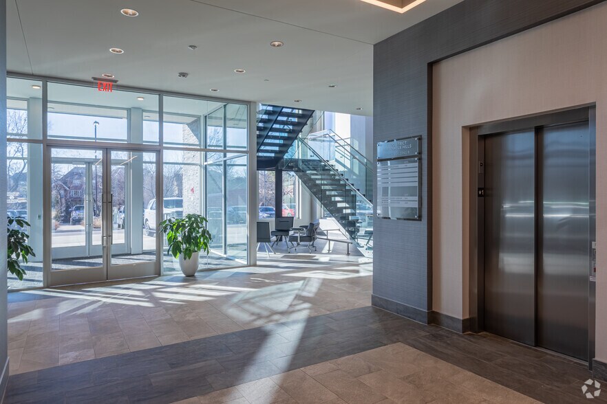 More Photos Of 4301 S JB Hunt Dr, Rogers Unknown For Lease