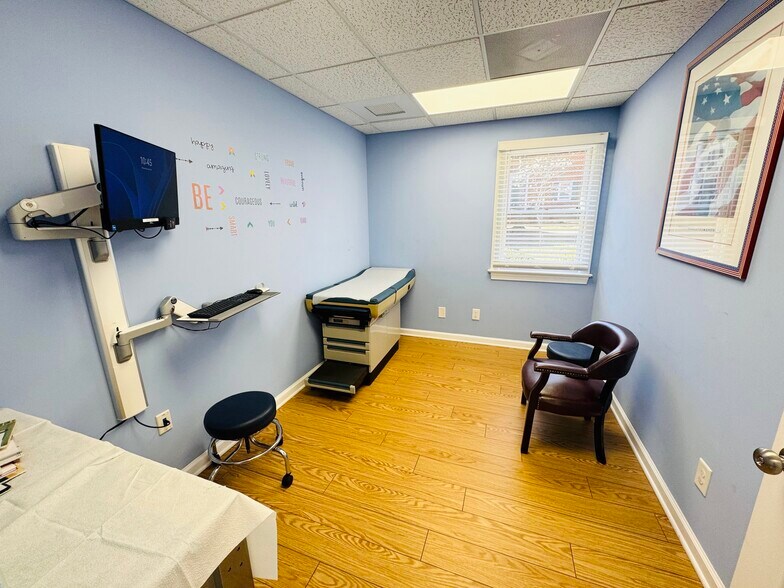 More Photos Of 601-623 Emancipation Hwy, Fredericksburg Medical For Sale