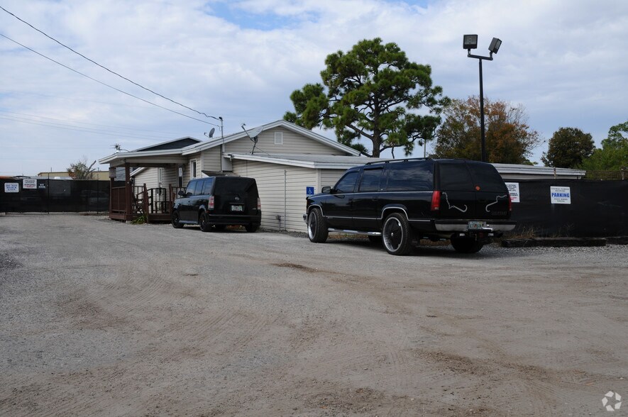 More Photos Of 3625 SE Pleasant Acres Rd, Fort Pierce Office For Lease