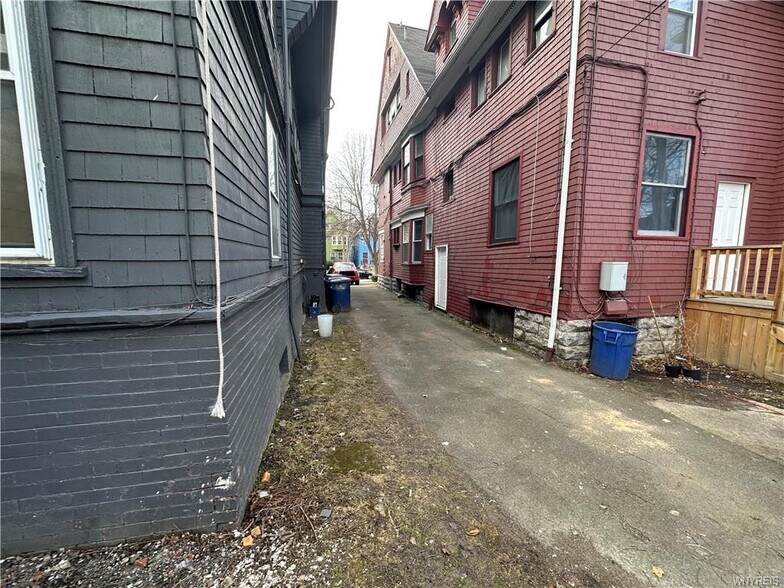 More Photos Of 65 Ashland Ave, Buffalo Multifamily For Sale