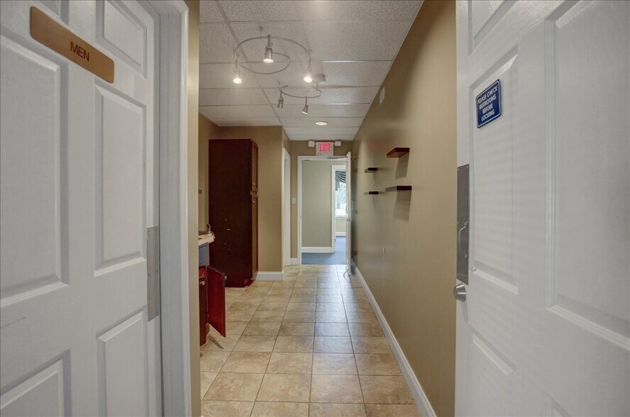 More Photos Of 1137 Kennebec Dr, Chambersburg Office For Sale