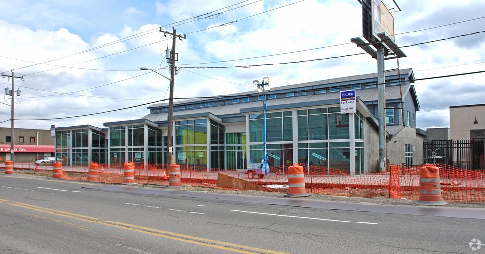 Primary Photo Of 2944 1st Ave S, Seattle Showroom For Lease